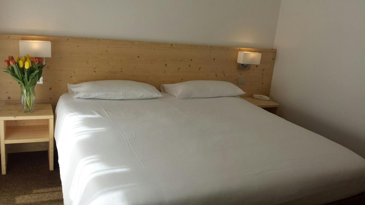 Hotel Engel Canazei Εξωτερικό φωτογραφία